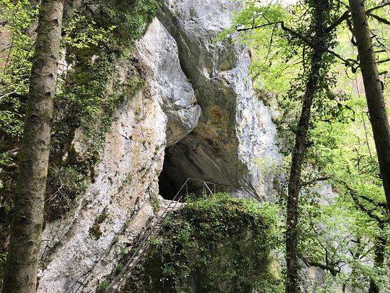 Grotte des Faux Monnayeurs