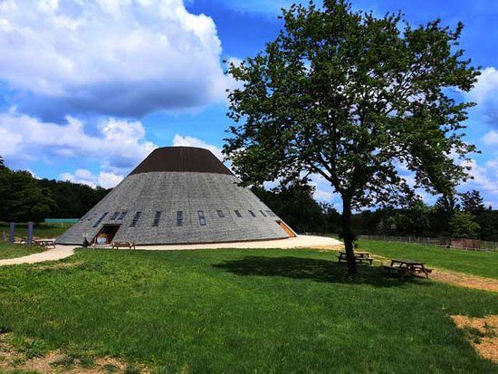 la Pyramide du Loup