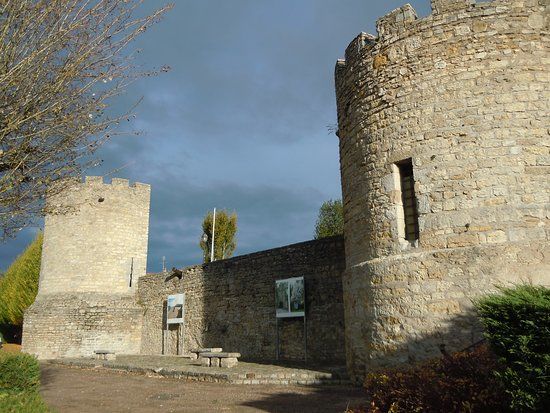 Les Remparts