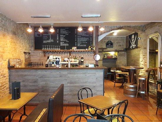 Le Bar à Vins