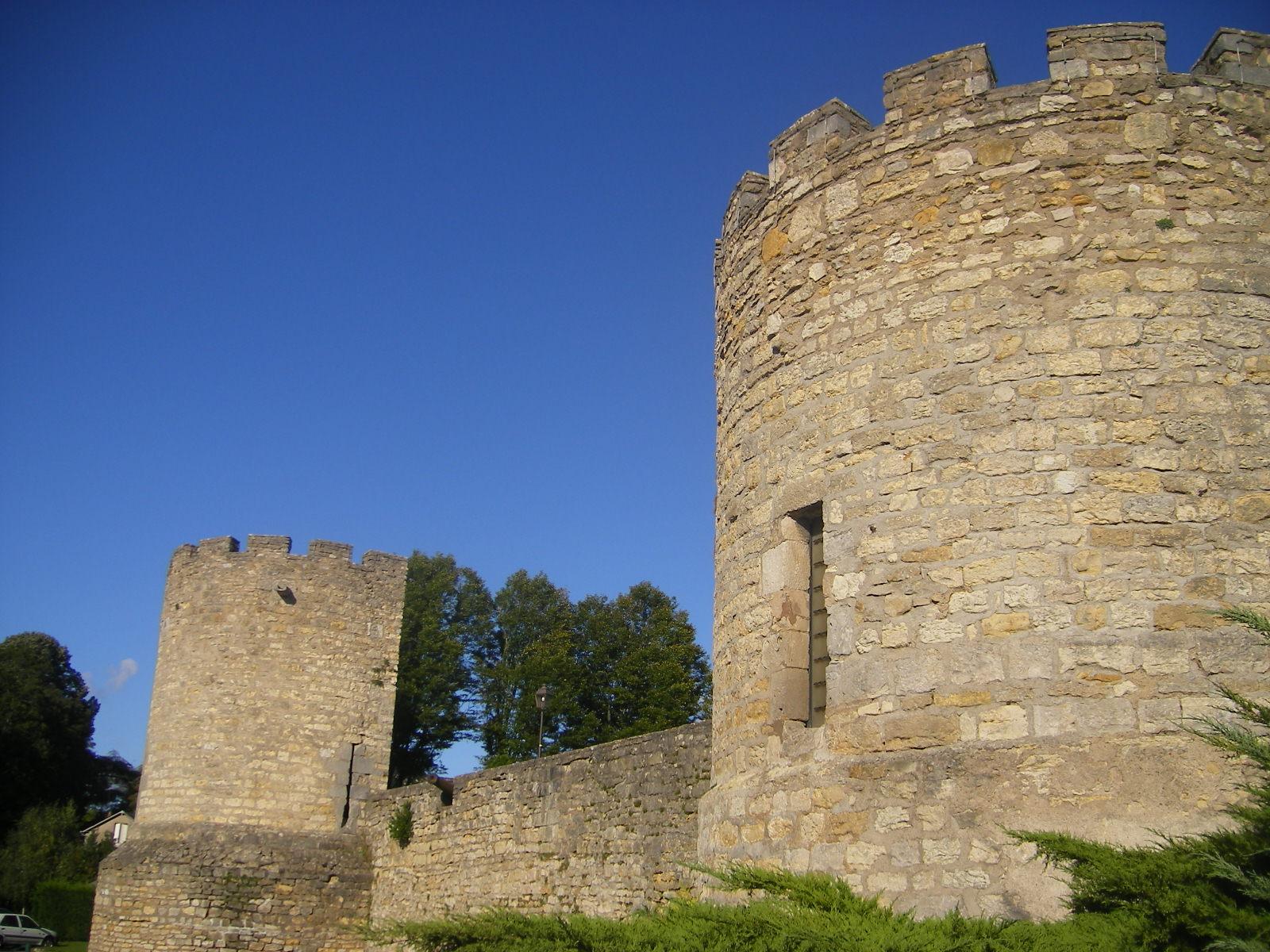 remparts de Decize