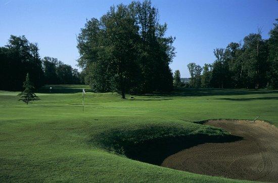 Golf du Château d'Avoise