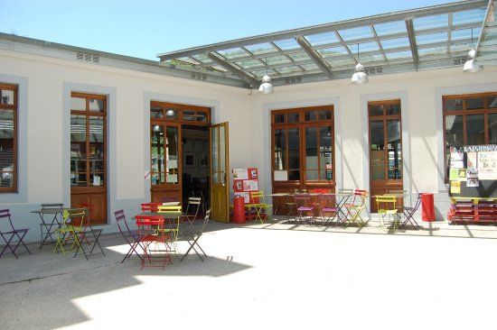 la maison du peuple de Saint-Claude
