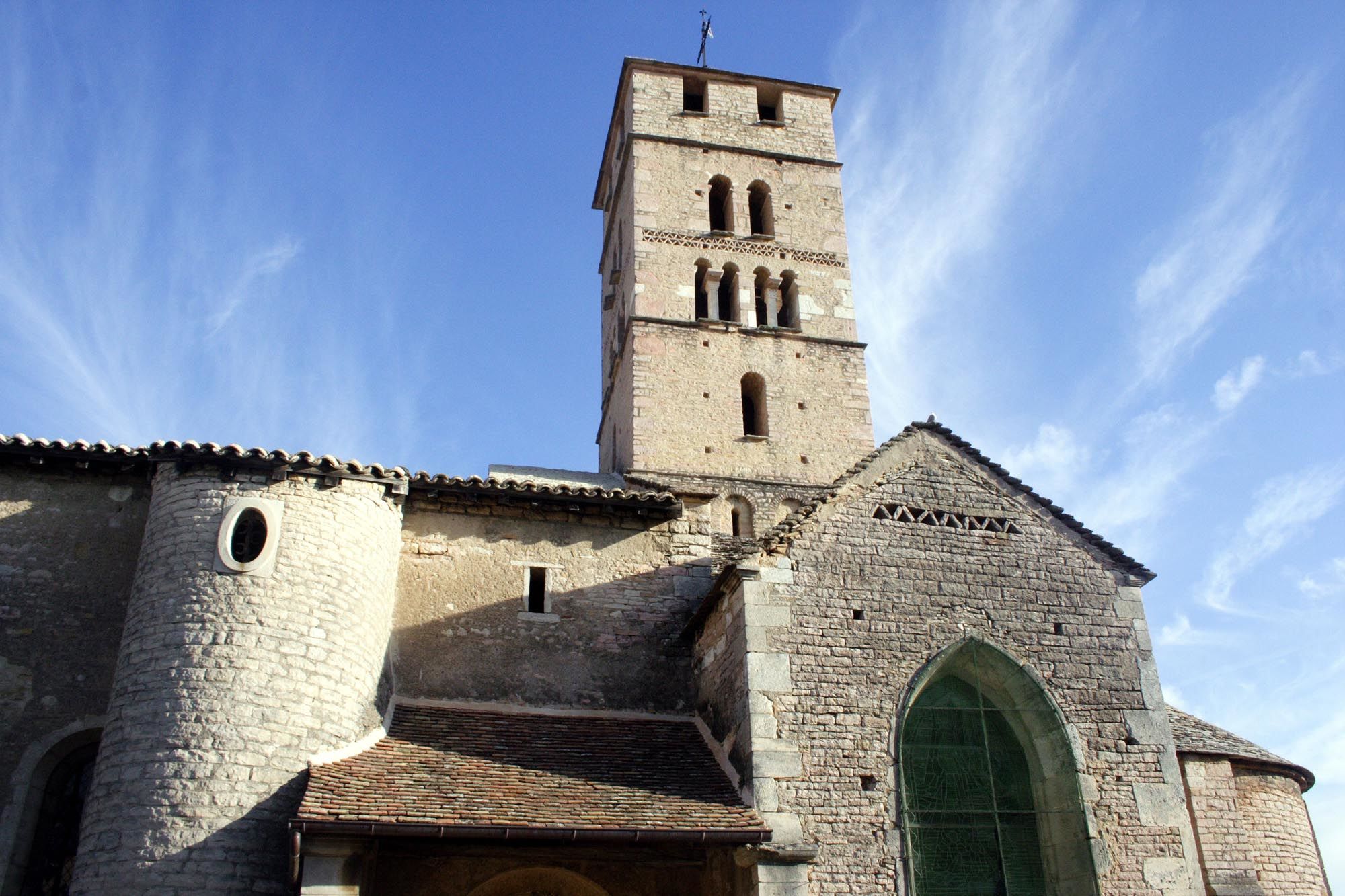 église Saint-Pierre d'Uchizy